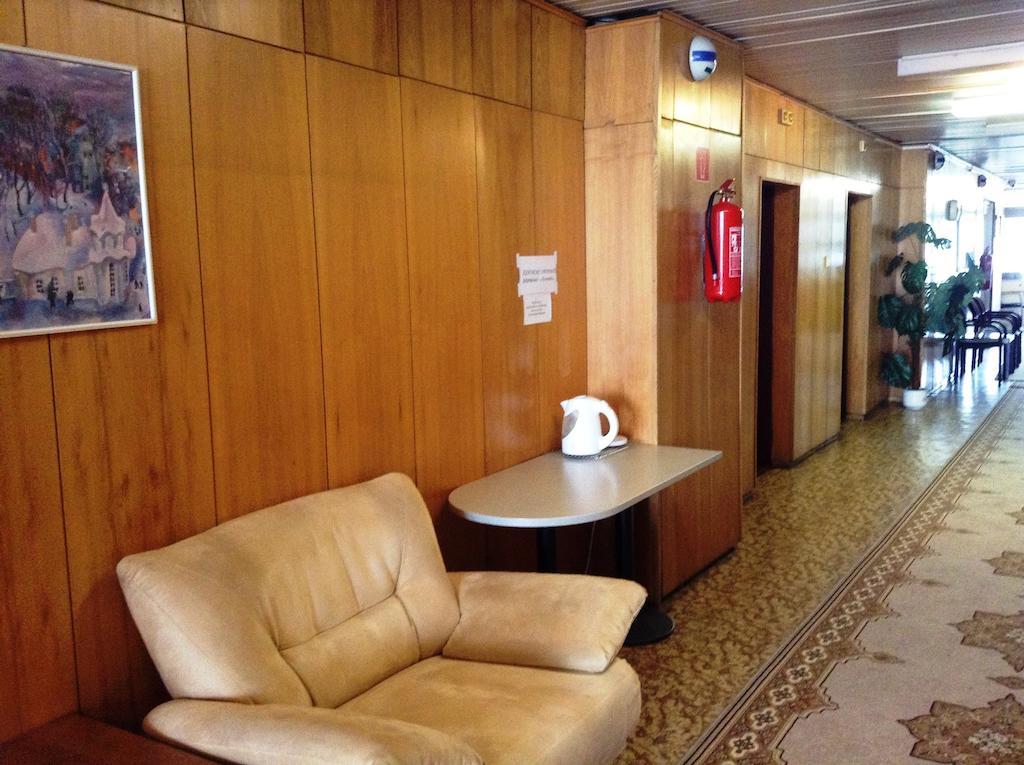 زيلينا Hotel Dom Techniky المظهر الخارجي الصورة